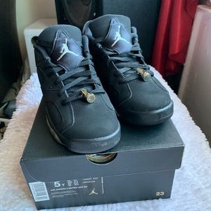 Low “chrome “ Jordan 6